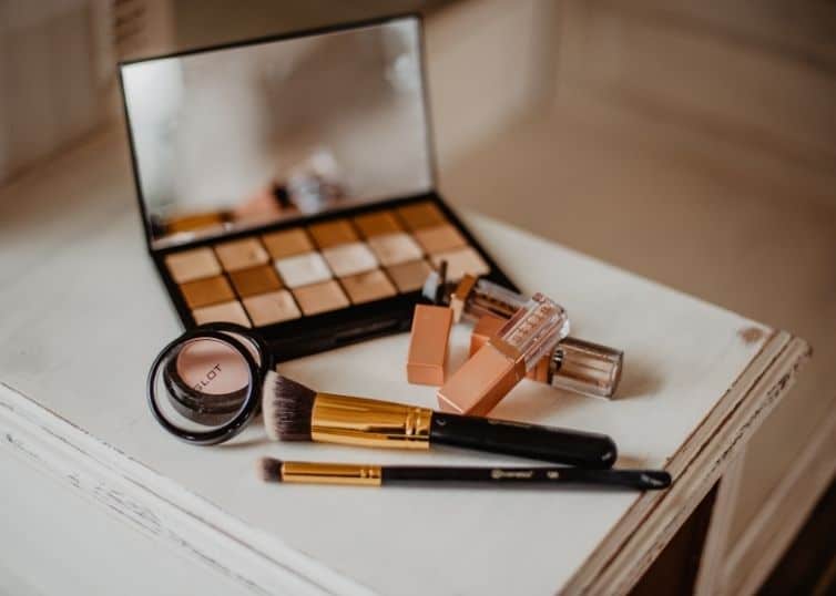 Beauty tools and products that should not be shared