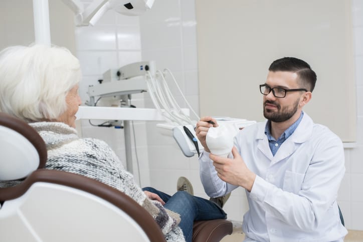 5 Things Dental Professionals Should Know About Geriatric Dentistry