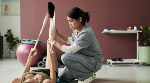 How Do I Become a Licensed Physical Therapy Assistant?