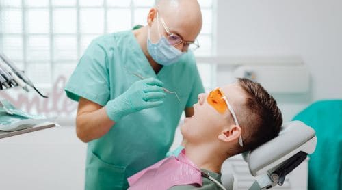 How Do I Become a Dental Hygienist?